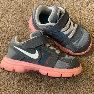 Girls Nike Shoes